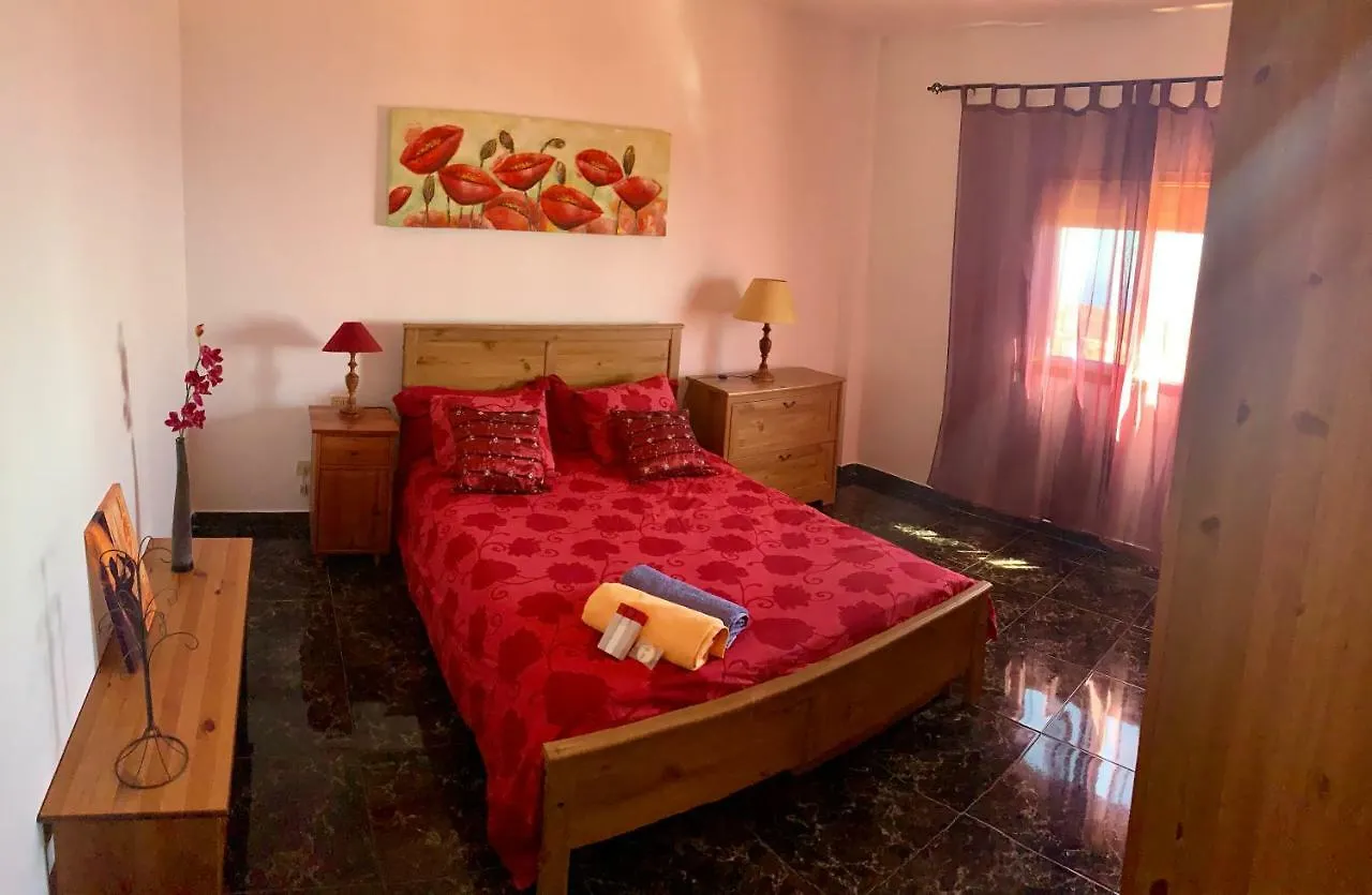 Naomi'S House Guest House Fasnia